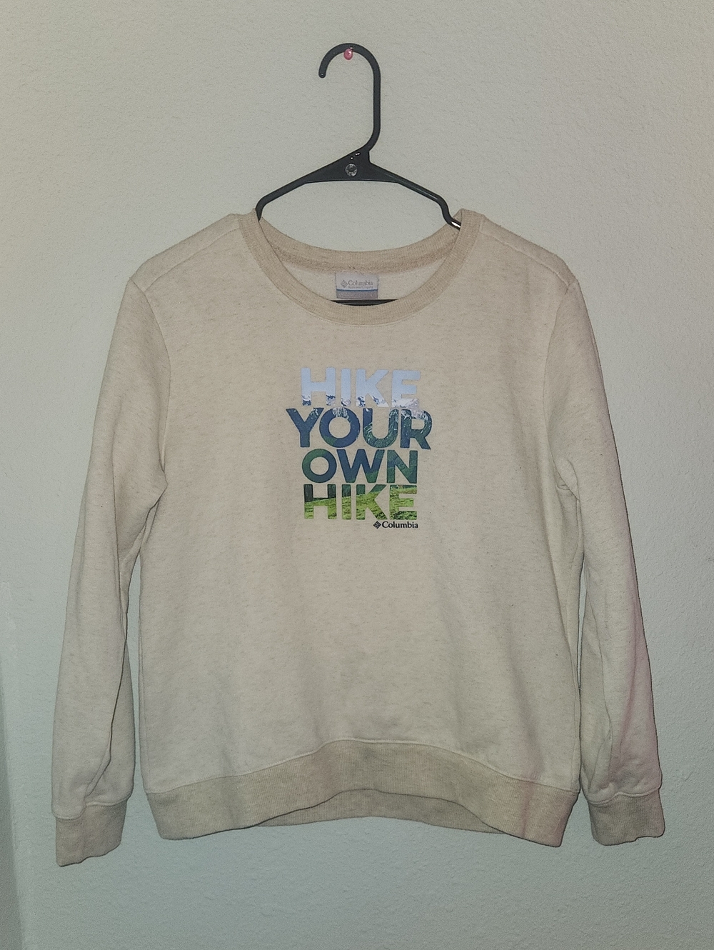 Columbia Cream Crewneck Sweatshirt with Green & Blue Graphic